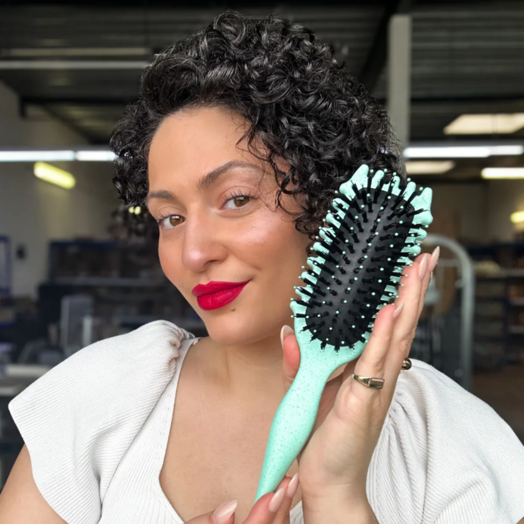 Plinko™ Curl Defining Brush